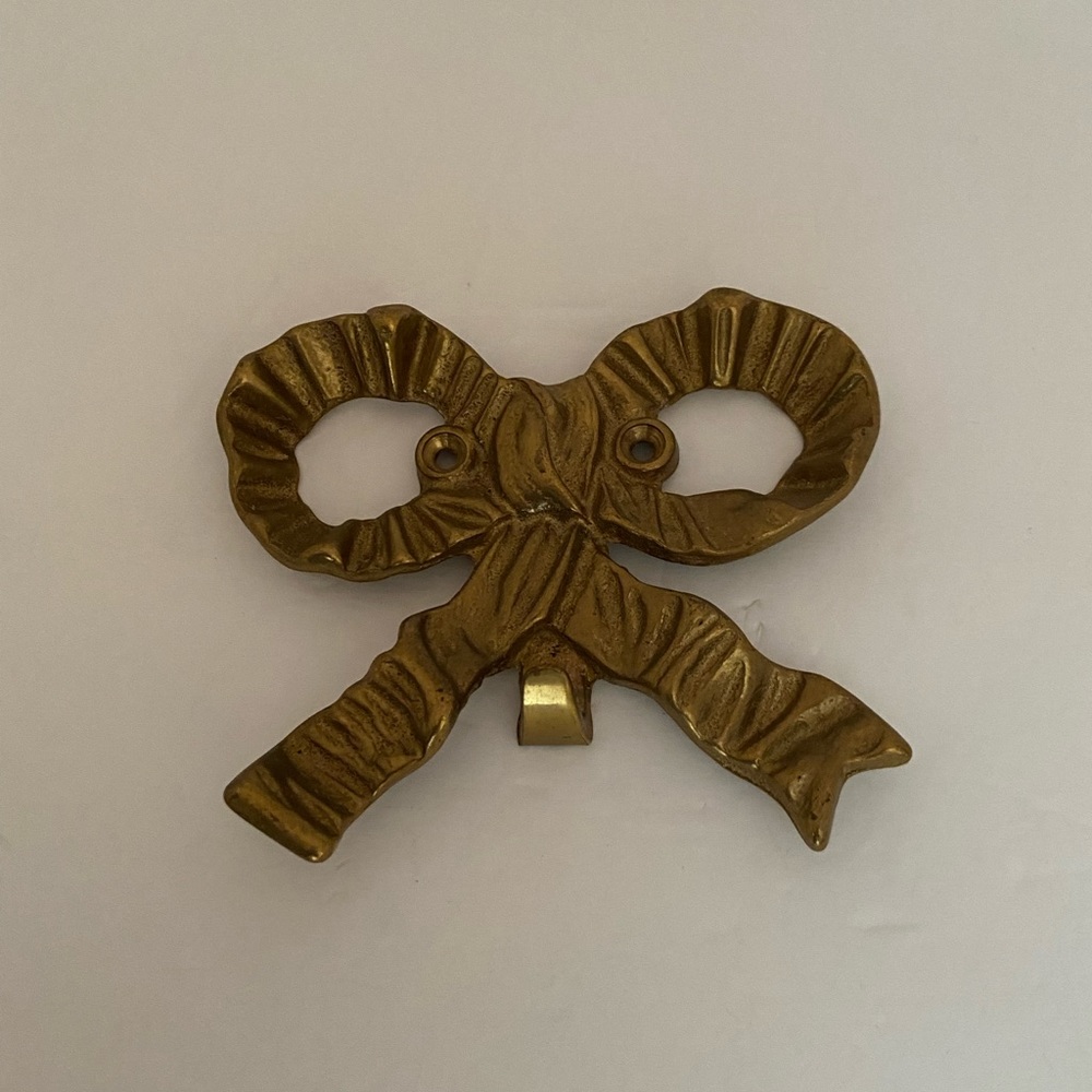 Vintage Bombay Company Solid Brass Ribbon Hook Wall Door Wreath Hanger/Holder